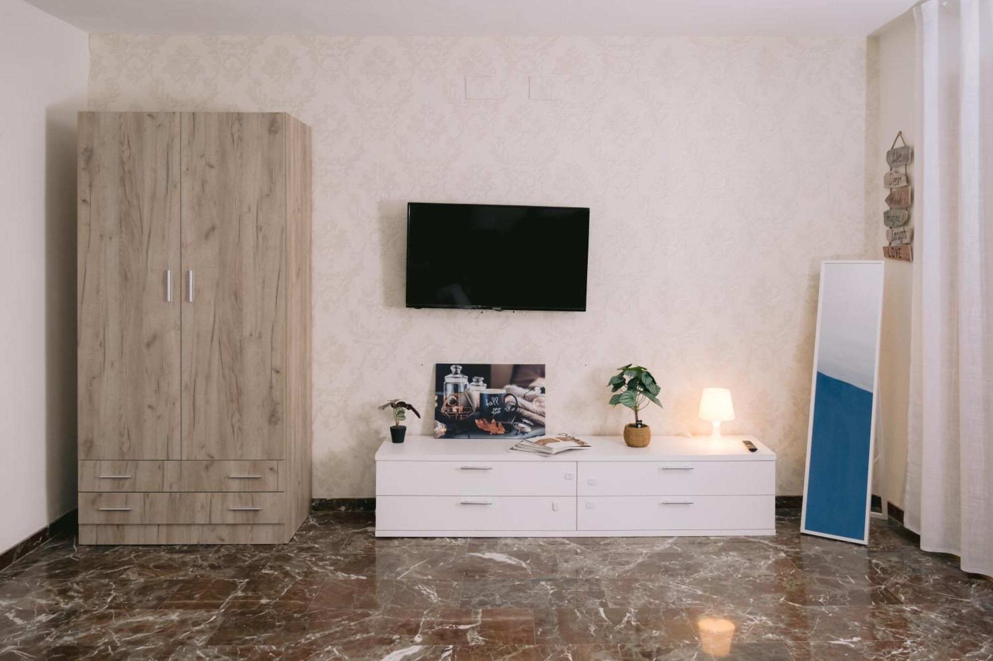 Отель Piso Compartido Delyrent, Reja Хаэн Экстерьер фото