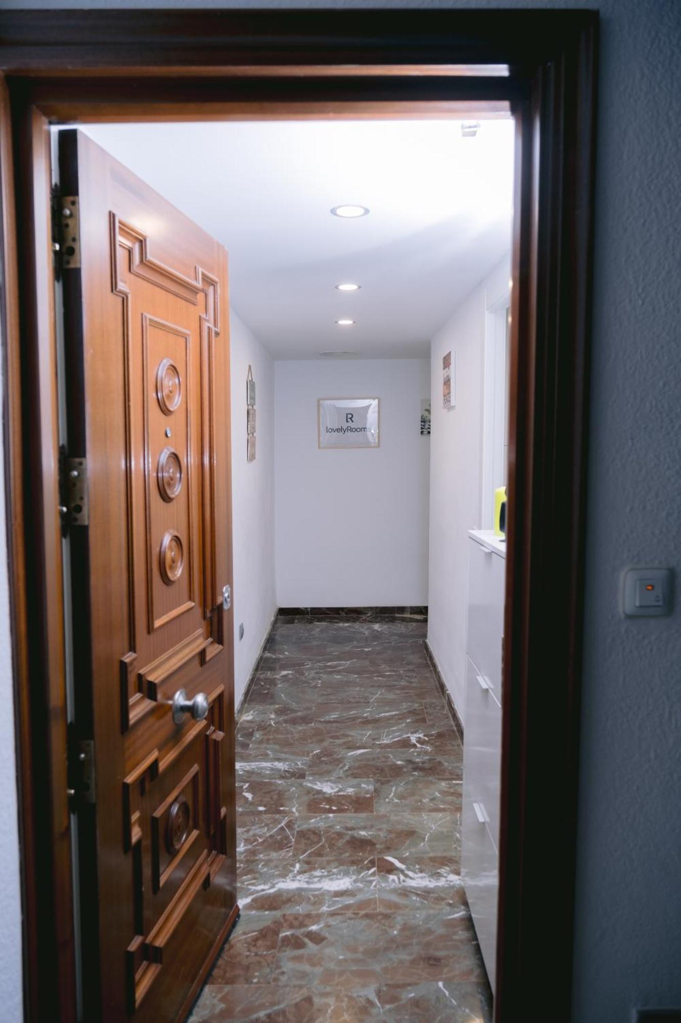 Отель Piso Compartido Delyrent, Reja Хаэн Экстерьер фото